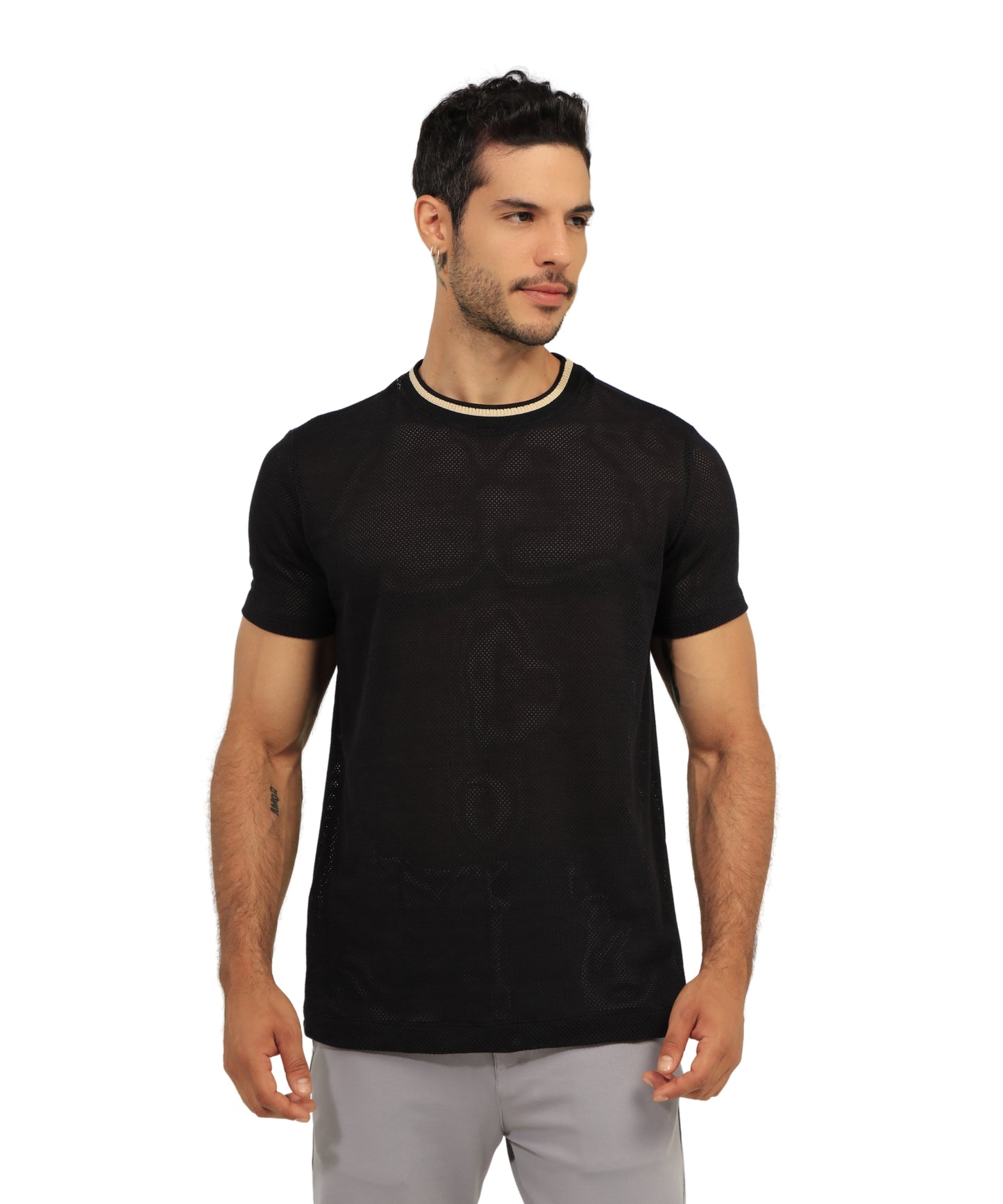 CAMISETA MALLA ESTRUCTURA NEGRO