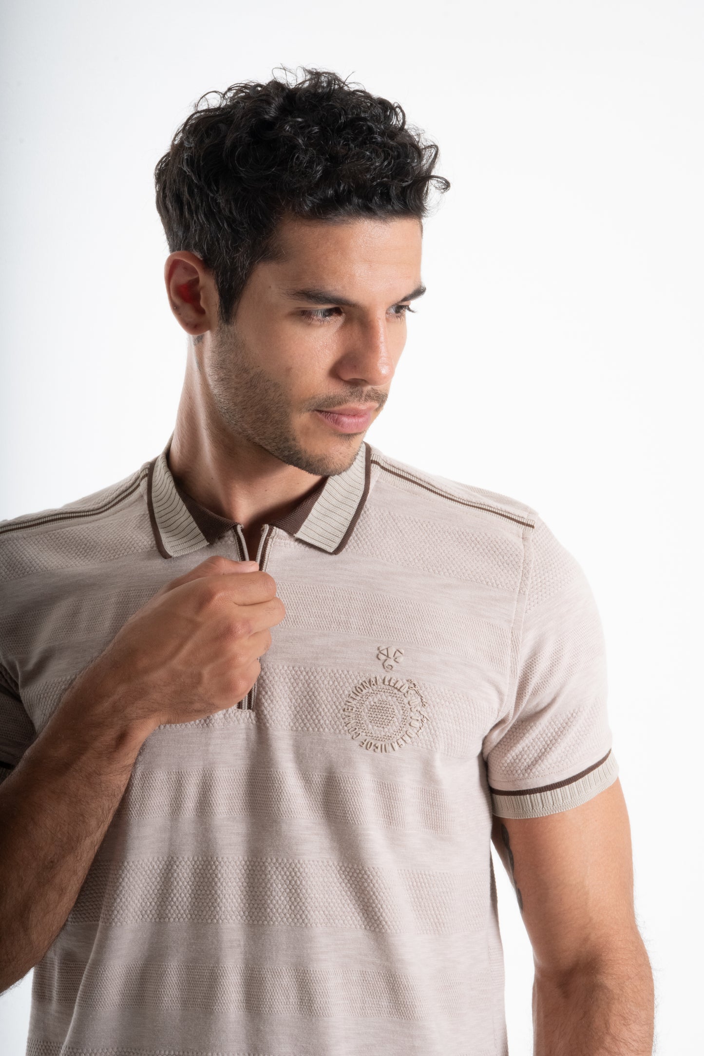 POLO TEXTURA LIGERA CAMEL