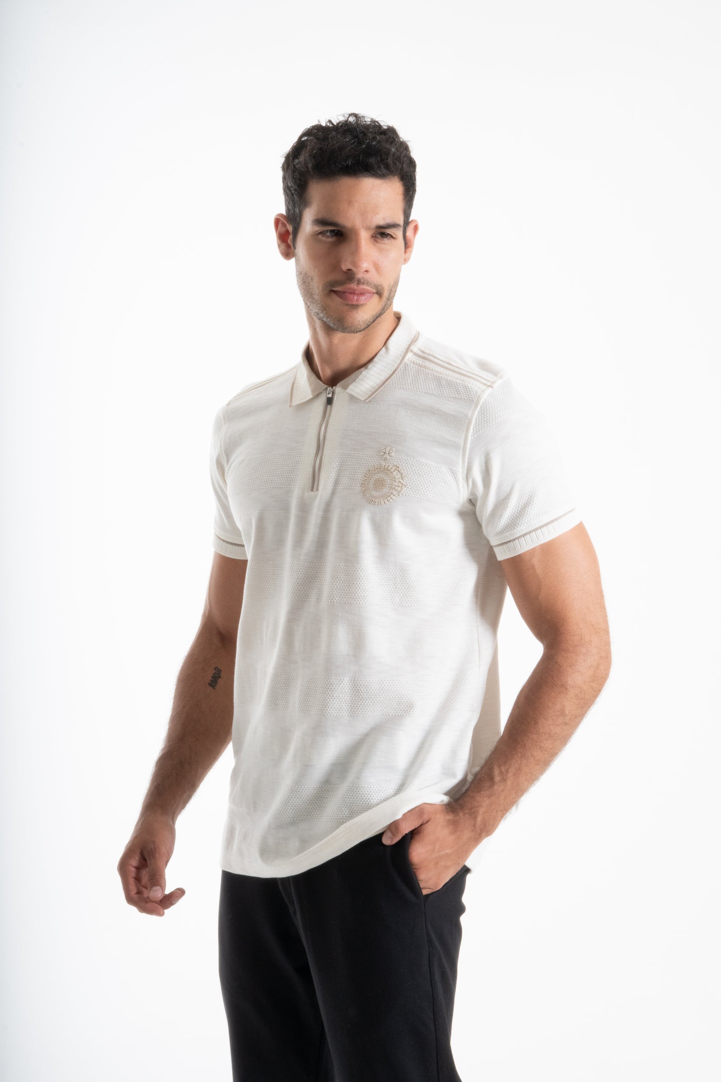 POLO TEXTURA LIGERA CREMA