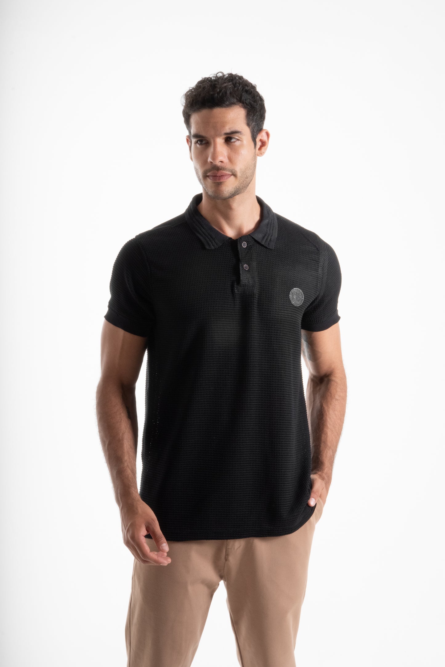 POLO TEXTURA BURBUJA NEGRO