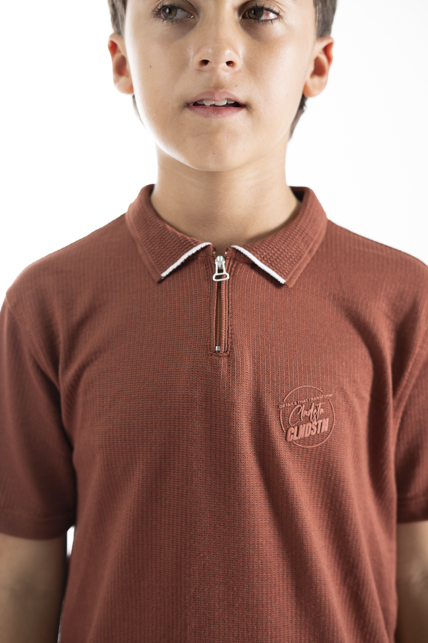 POLO PARA NIÑOS CREMALLERA LADRILLO