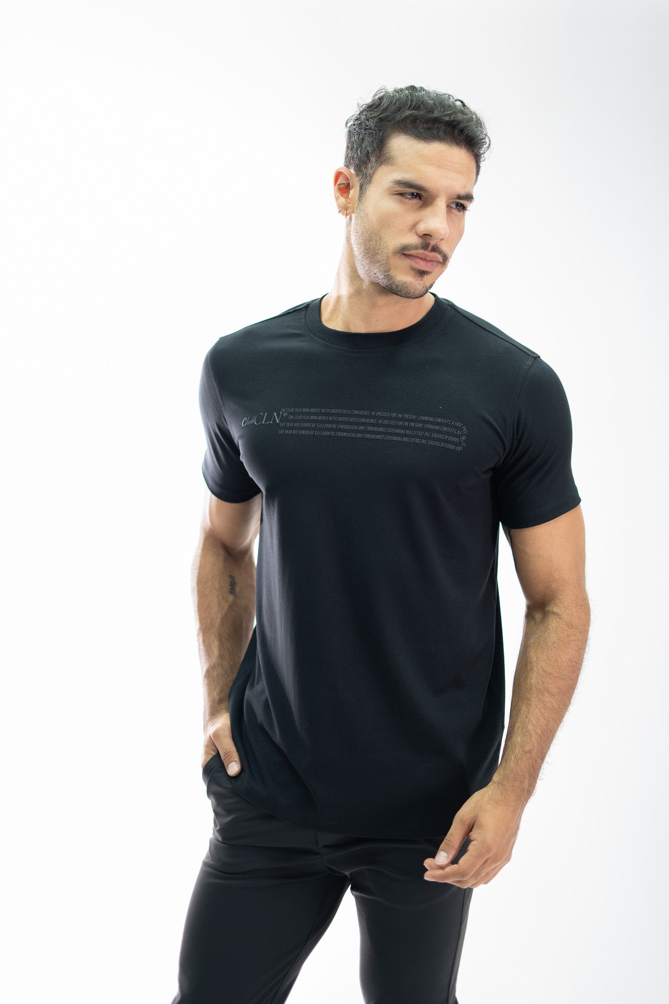 CAMISETA SOFT NEGRO