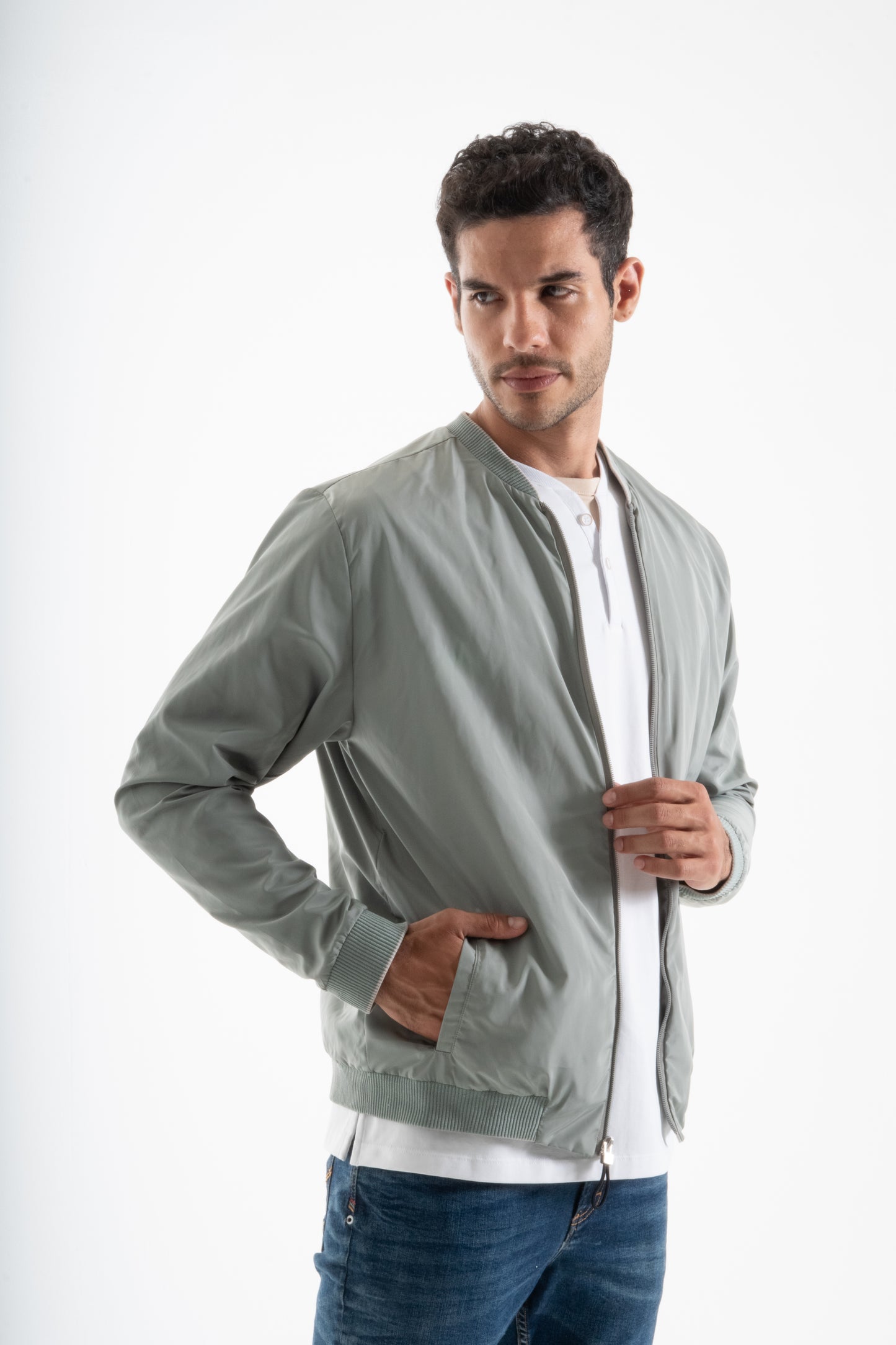 CHAQUETA BOMBER LIGERA VERDE