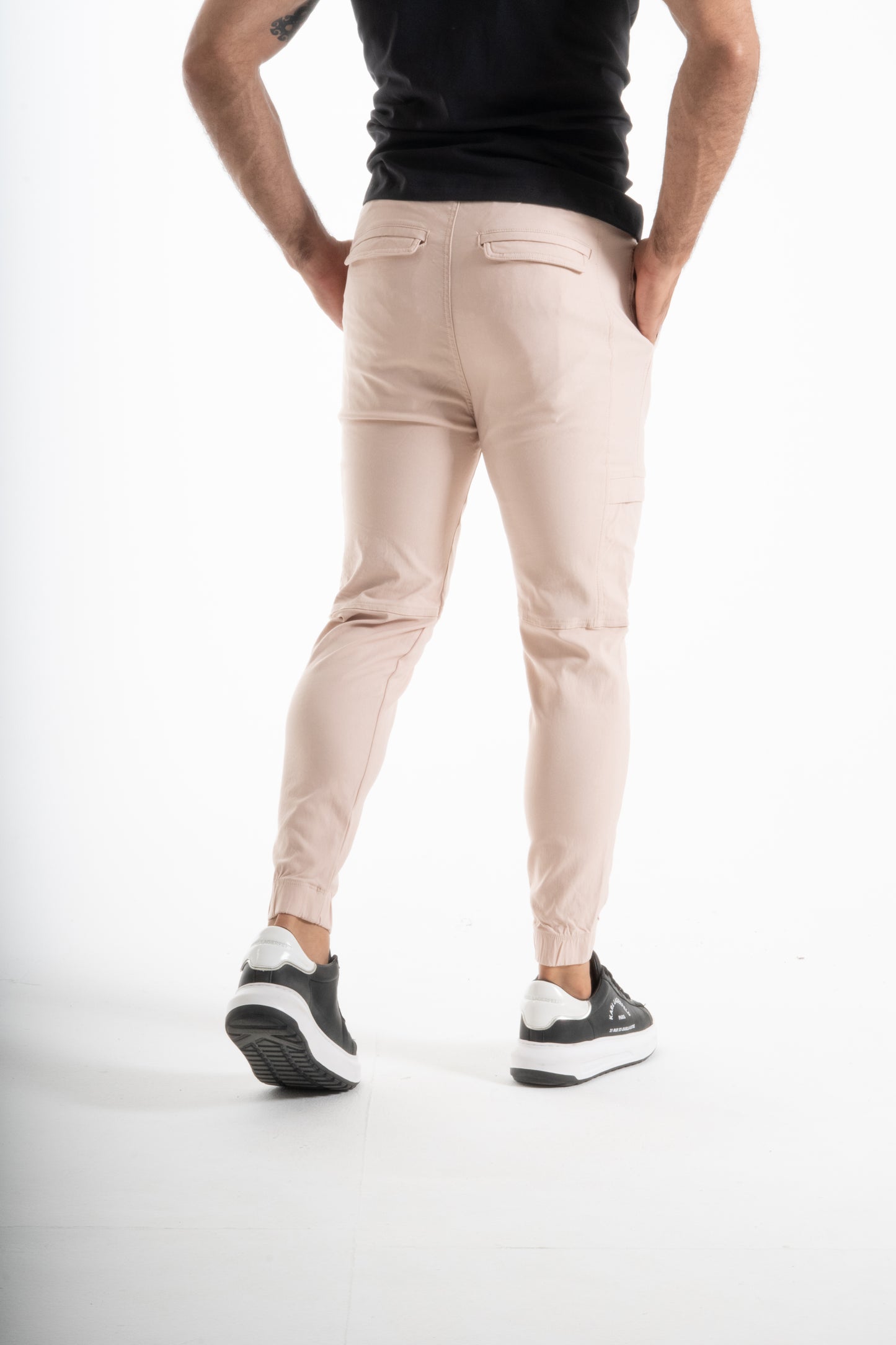 JOGGER CARGO HUMO