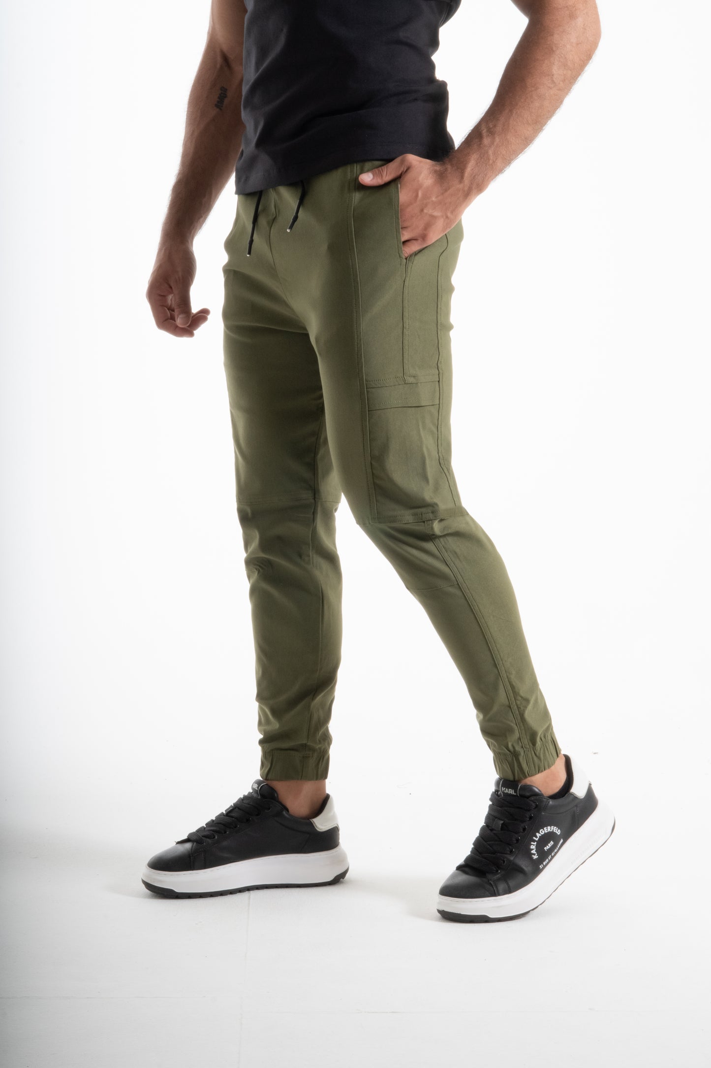 JOGGER CARGO VERDE